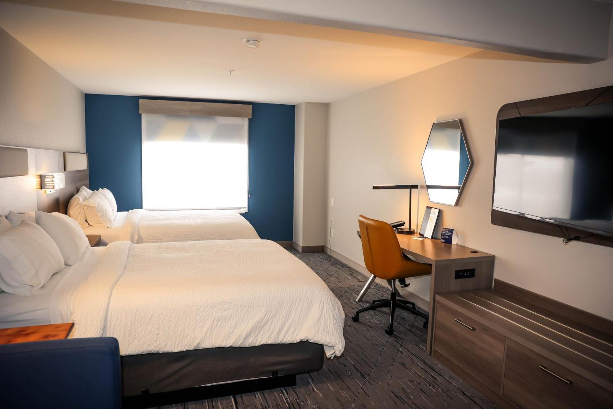 Holiday Inn Express & Suites Douglas By Ihg Exterior photo